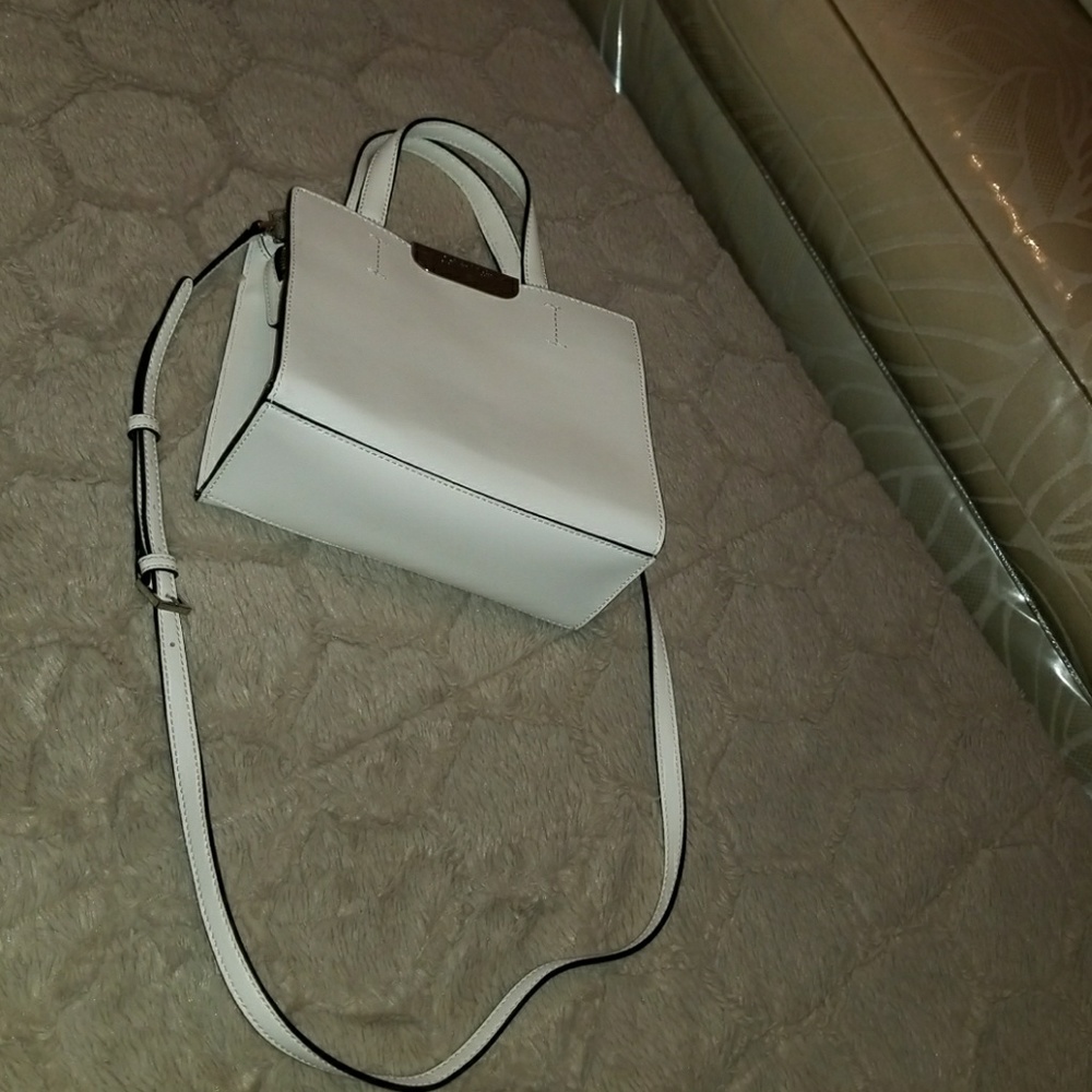 Calvin Klein bag - Picture 3 of 4